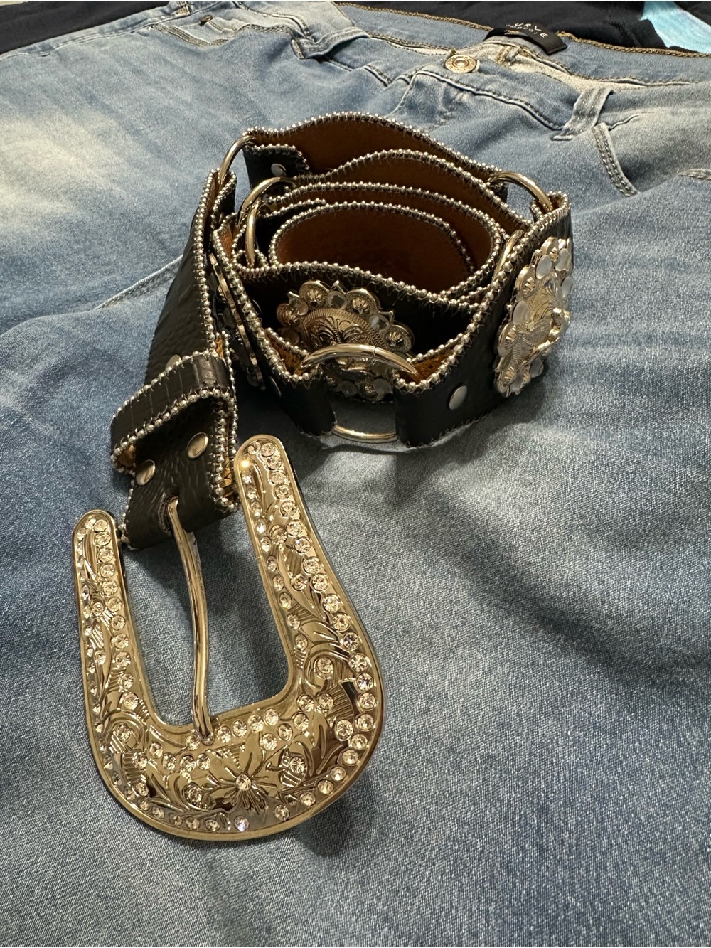 Nocona Black Western Belt with Silver rhinestone Conchos Buckle NWOT